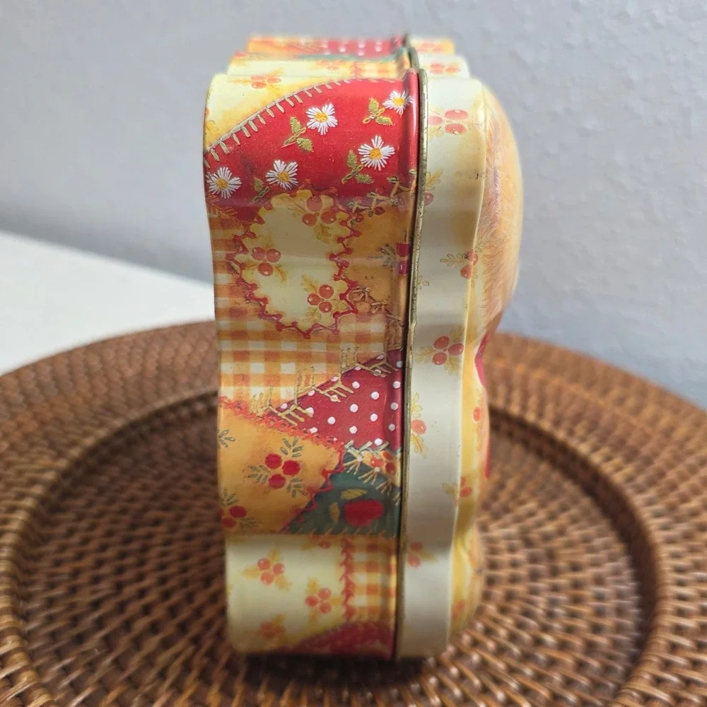 Vintage Christmas Teddy‎ Bear Shaped Tin Box Patchwork Quilt Print With Angel